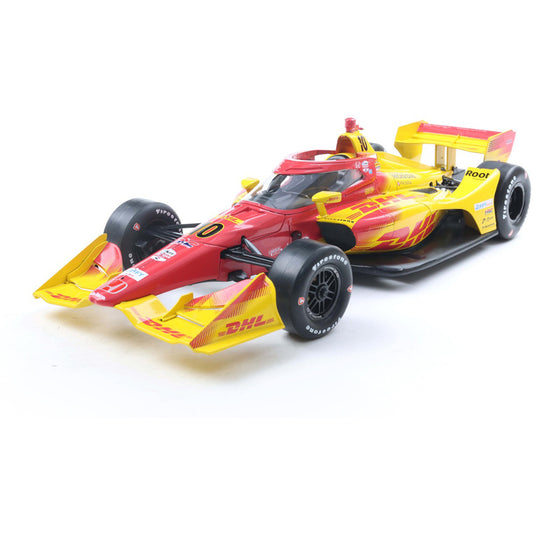 2025 Indy 500 Winner Diecast 1:18 Alex Palou w/ Autographed Parkside Trading Card - left front side